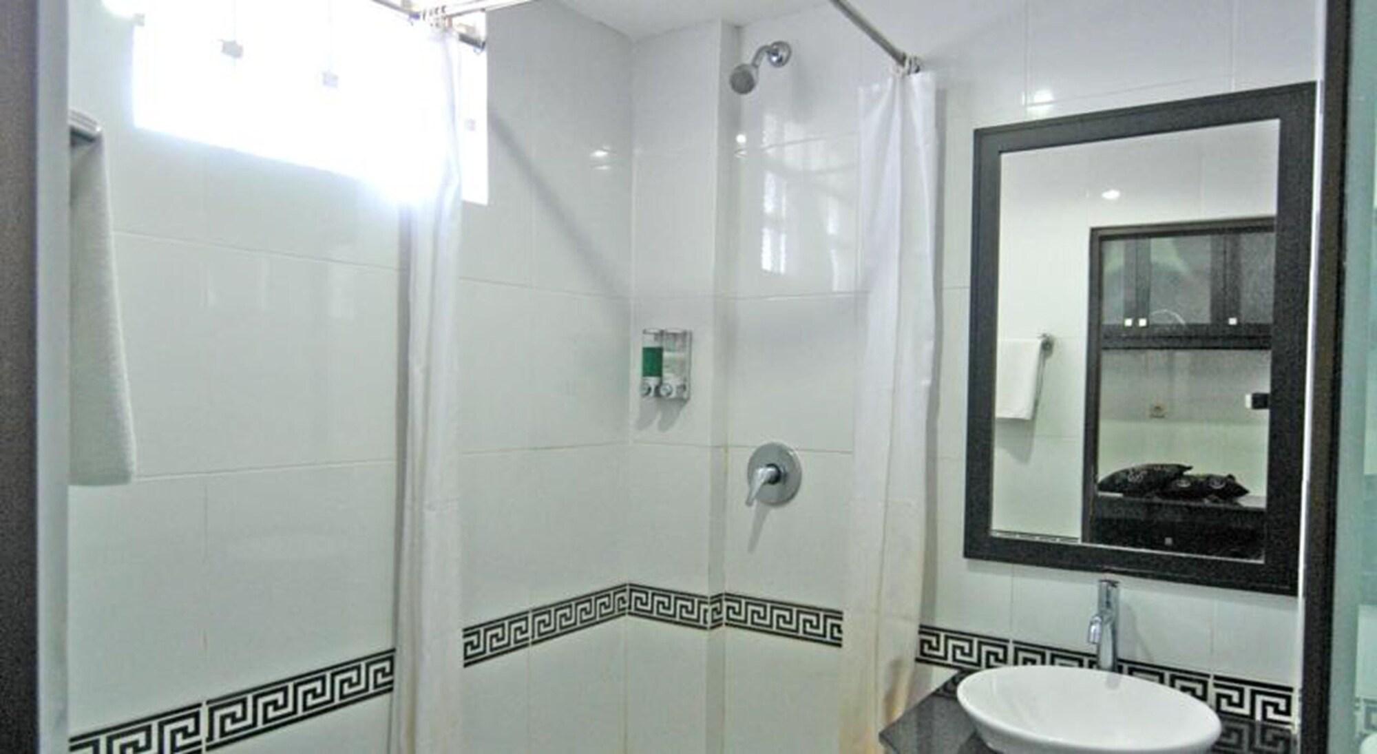 Arya Hotel & Spa Kuta Lombok Exteriör bild