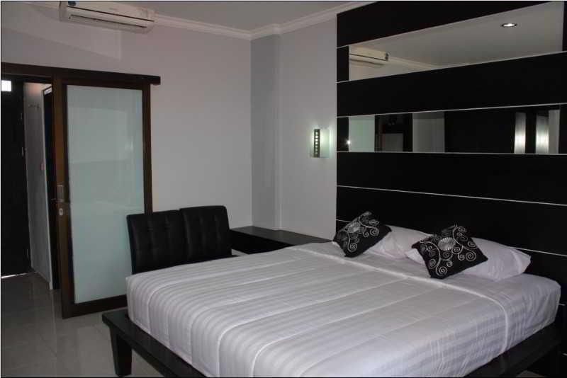 Arya Hotel & Spa Kuta Lombok Exteriör bild