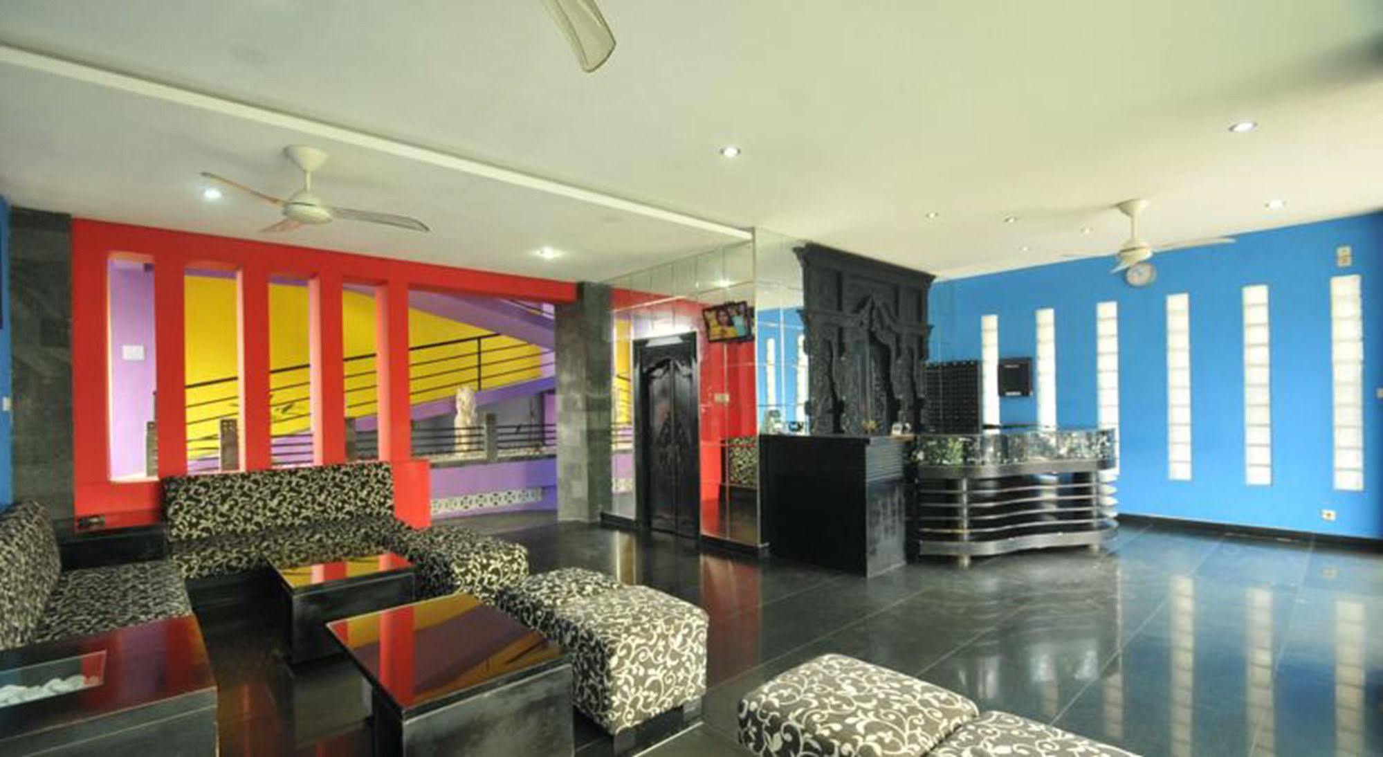 Arya Hotel & Spa Kuta Lombok Exteriör bild